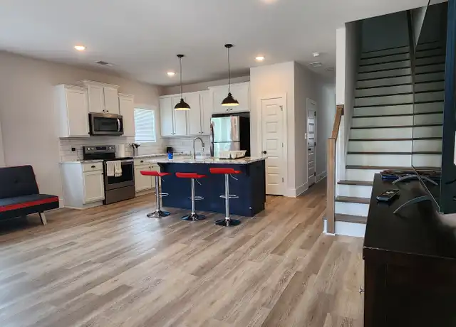 Property at 380 Lake St Unit 3, Athens, GA, 30601, 3 beds, 2.5 baths, [object Object]