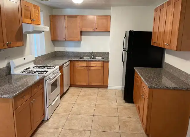 Property at 7222 Whittier Ave Unit B, Whittier, CA, 90602, 3 beds, 3 baths, [object Object]