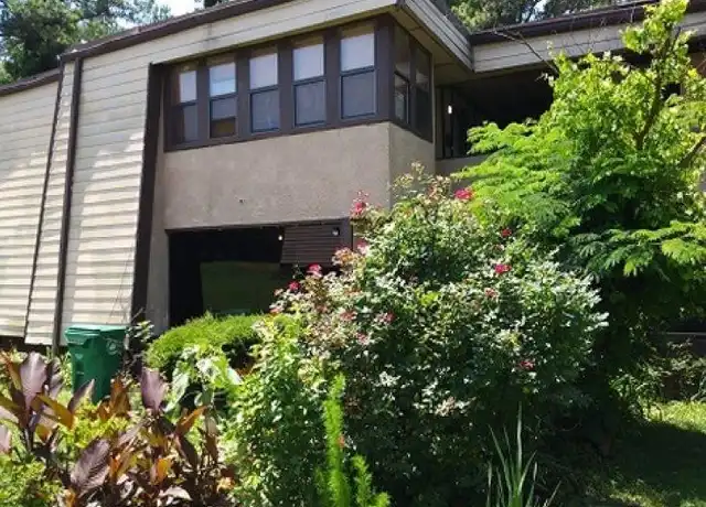 Property at 5945 Sutcliff Sq, Lithonia, GA, 30058, 2 beds, 2 baths, [object Object]