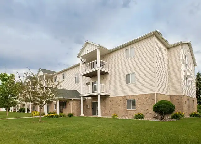 Property at Pinehurst - 1721 39th St S, Fargo, ND, 58103, 2 beds, 1-2 bath, [object Object]