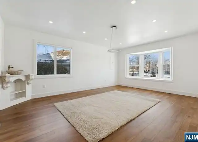 Property at 99 Greenwich Dr, Bergenfield, NJ, 07621, 6 beds, 4.5 baths, [object Object]