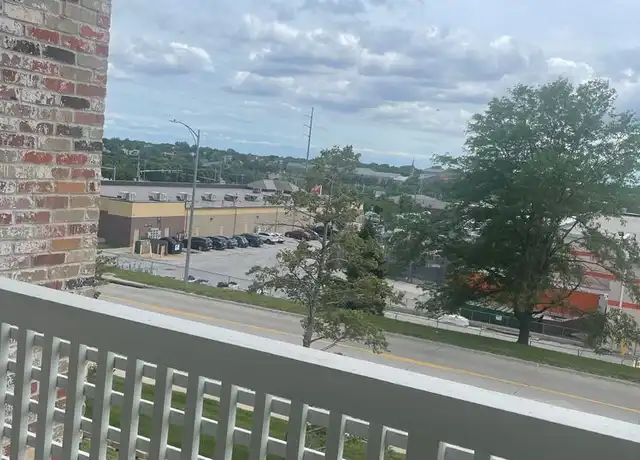 Property at Hillsborough Pointe Apartments - 14441 Sprague Ct, Omaha, NE, 68116, 1 bed, 1 bath, [object Object]