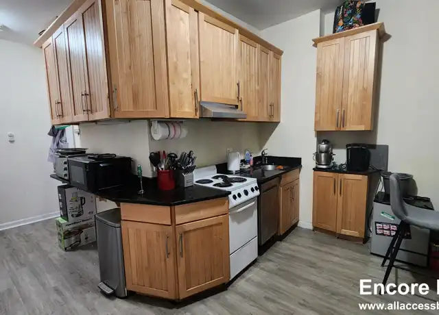 Property at 19 Aberdeen St #4, Boston, MA, 02215, 3 beds, 1.5 baths, [object Object]