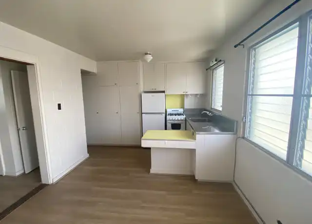 Property at 637 Coolidge St Unit 4, Honolulu, HI, 96826, 1 bed, 1 bath, [object Object]