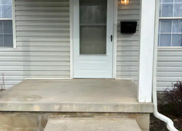 Property at 332 W Florence Ave, Toledo, OH, 43605, 2 beds, 1 bath, [object Object]