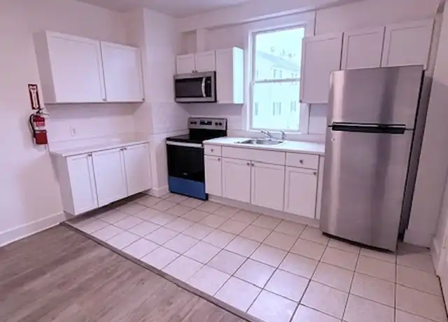Property at 10 Balmforth Ave Unit 2, Danbury, CT, 06810, 2 beds, 1 bath, [object Object]