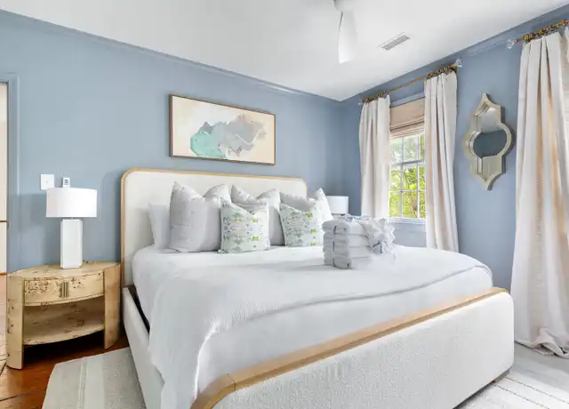 Property at 6 Smith Pl, Charleston, SC, 29401, 2 beds, 2.5 baths, [object Object]