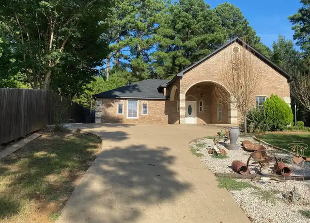 Property at 10227 Sparks Dr, Tyler, TX, 75704, 3 beds, 2.5 baths, [object Object]