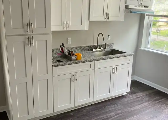 Property at 1832 Lakeview Ave Apt 2, Richmond, VA, 23220, 1 bed, 1 bath, [object Object]