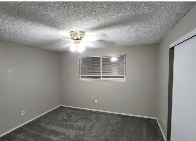 Property at 13910 SE Redwood Ave Unit 4, Milwaukie, OR, 97267, 2 beds, 1 bath, [object Object]