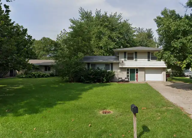 Property at 1907 Bellamy Dr, Champaign, IL, 61821, 3 beds, 1.5 baths, [object Object]