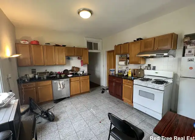 Property at 190 Highland St Unit 2, Boston, MA, 02119, 3 beds, 1 bath, [object Object]