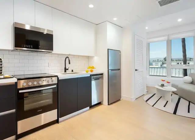 Property at 3920 5th St, Los Angeles, CA, 90020, 0-1 beds, 1 bath, [object Object]