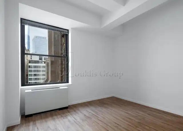 Property at 30 Carlisle St Unit 4B, New York, NY, 10006, 2 beds, 1 bath, [object Object]