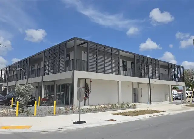 Property at 4124 E 8th Ct Unit 1, Hialeah, FL, 33013, 2 beds, 1 bath, [object Object]