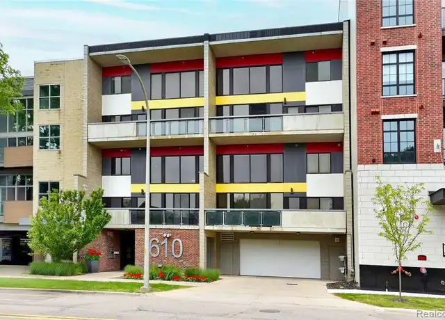 Property at 610 S Troy St #202, Royal Oak, MI, 48067, 2 beds, 2.5 baths, [object Object]