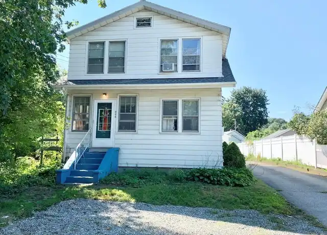 Property at 486 Mohegan Avenue Pkwy, Quaker Hill, CT, 06375, 2 beds, 1 bath, [object Object]