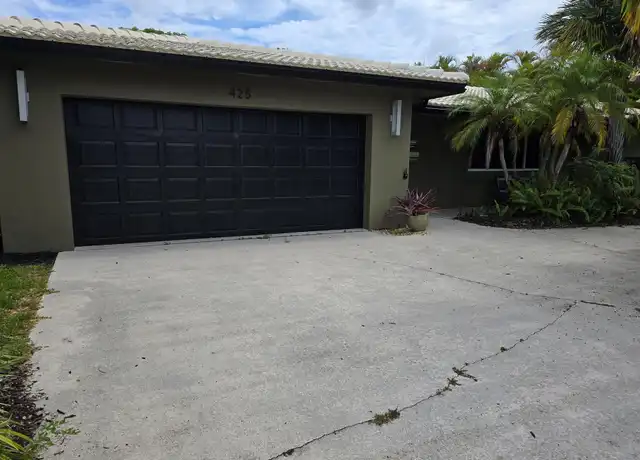 Property at 425 NW 24th St, Wilton Manors, FL, 33311, 3 beds, 2 baths, [object Object]