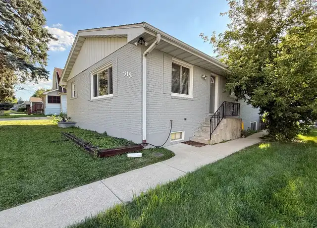 Property at 312 S Lodge Ln, Lombard, IL, 60148, 2 beds, 1 bath, [object Object]