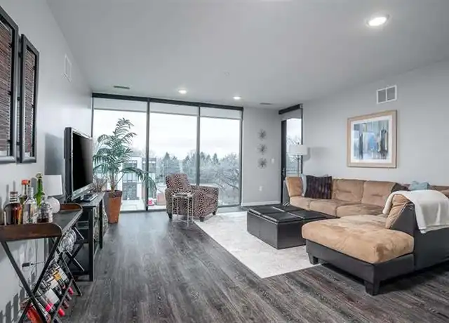 Property at 1 University Way #414, Iowa City, IA, 52246, 2 beds, 2 baths, [object Object]