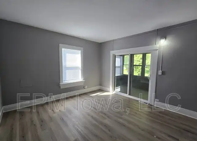 Property at 733 Baltimore St, Waterloo, IA, 50702, 1 bed, 1 bath, [object Object]