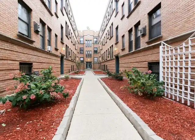 Property at 817 W Cornelia Ave Unit 203, Chicago, IL, 60657, 0 beds, 1 bath, [object Object]