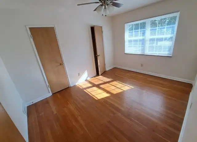 Property at 2827 Charing Rd Unit D, Upper Arlington, OH, 43221, 2 beds, 1 bath, [object Object]