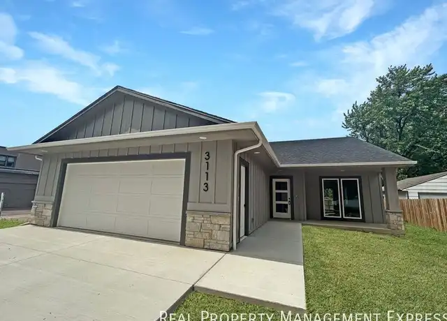Property at 3113 S Prairie Ave, Sioux Falls, SD, 57105, 3 beds, 2 baths, [object Object]