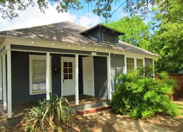 Property at 601 Malone St, Denton, TX, 76201, 3 beds, 2 baths, [object Object]