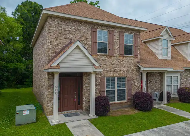 Property at 900 Jefferson Dr, Gulfport, MS, 39507, 3 beds, 2 baths, [object Object]