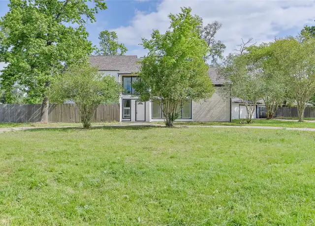 Property at 122 S Diamondhead Blvd, Crosby, TX, 77532, 4 beds, 2 baths, [object Object]
