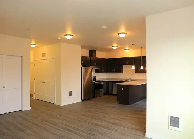 Photo of 1130 Golf Club Rd SE, Lacey, WA 98503