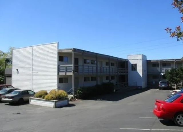 Photo of 809 Gaines St Unit 103, Port Townsend, WA 98368