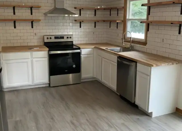 Property at 149 Tanglewood Dr, Hamden, CT, 06518, 4 beds, 2 baths, [object Object]