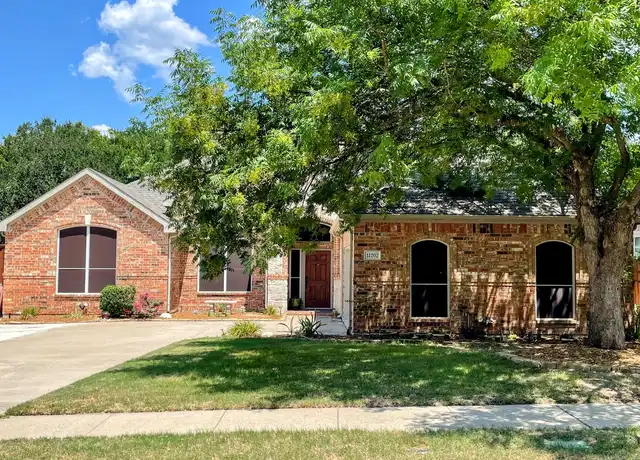 Property at 11202 Coralberry Dr, Frisco, TX, 75033, 4 beds, 2 baths, [object Object]