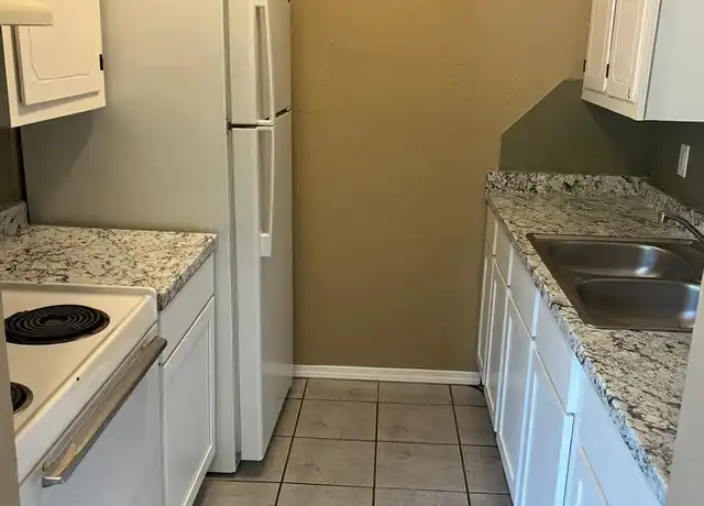 Property at 425 Main St Unit 5, Arkoma, OK, 74901, 1 bed, 1 bath, [object Object]