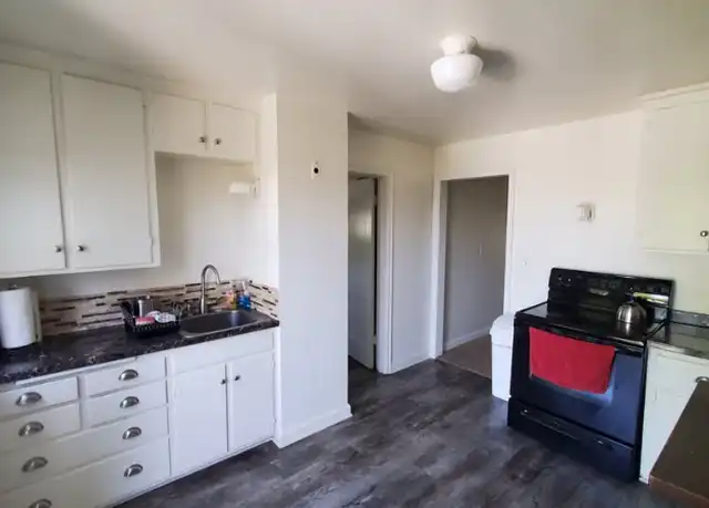 Property at 621 3rd St NW Unit Up, Rochester, MN, 55901, 2 beds, 1 bath, [object Object]