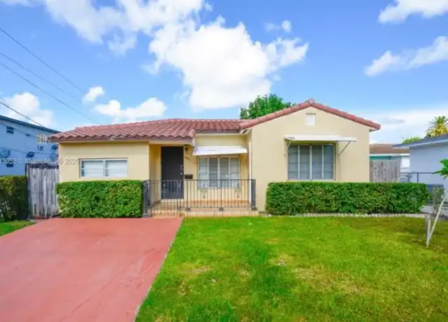 Property at 225 NW 14th Ave, Miami, FL, 33125, 3 beds, 2 baths, [object Object]