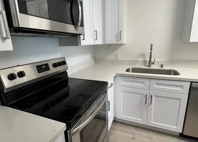 Property at Santa Monica Tremont - 837 3rd St, Santa Monica, CA, 90403, 1 bed, 1 bath, [object Object]