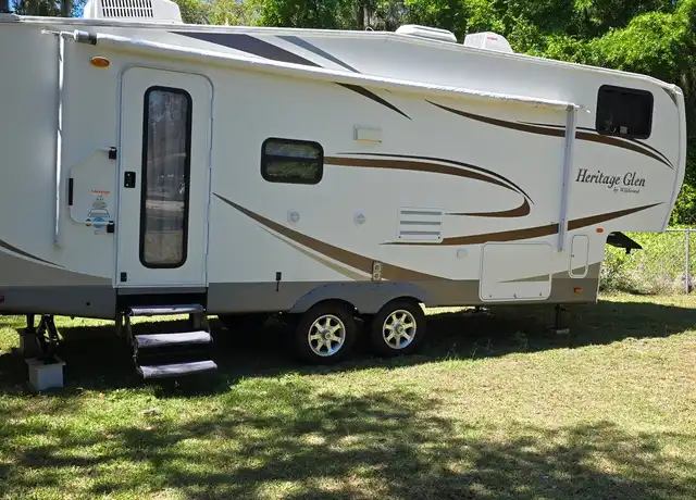 Property at 36739 Brook Rd, Fruitland Park, FL, 34731, 1 bed, 1 bath, [object Object]