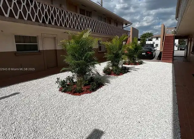 Property at 654 W 29th St #6, Hialeah, FL, 33012, 2 beds, 1 bath, [object Object]
