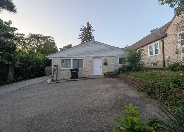 Property at 1117 Irving Ave, Dayton, OH, 45419, 5 beds, 3 baths, [object Object]