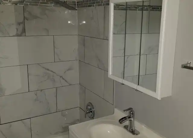 Property at 3020 178th St Unit B1, Lansing, IL, 60438, 2 beds, 1 bath, [object Object]