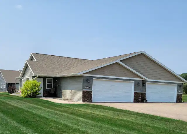 Property at 1841 Spruce St Unit 1841 Spruce B, Menomonie, WI, 54751, 2 beds, 1 bath, [object Object]