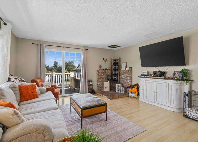 Photo of 3302 W Tapps Dr E Unit A, Lake Tapps, WA 98391