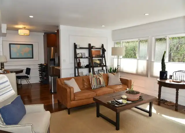 Property at 642 Pacific St Unit 2, Santa Monica, CA, 90405, 2 beds, 1 bath, [object Object]