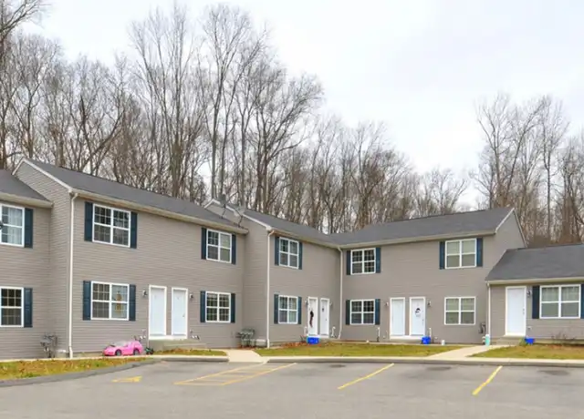 Property at 1 Woods Dr Unit 27, Norwich, CT, 06360, 3 beds, 2.5 baths, [object Object]