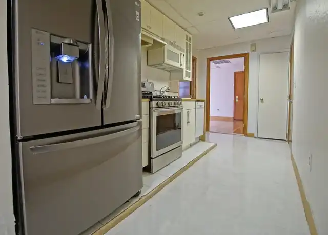 Property at 341 R Summer St Unit 1, Somerville, MA, 02144, 2 beds, 1 bath, [object Object]