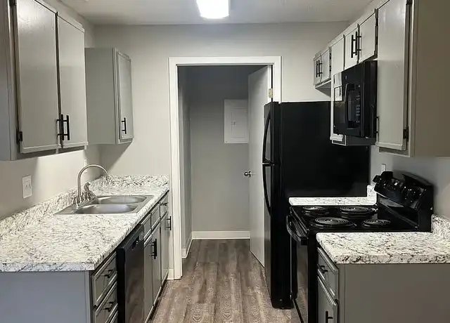 Property at Park Meadows - 10010 E Boston St, Wichita, KS, 67207, 2 beds, 1-1.5 bath, [object Object]