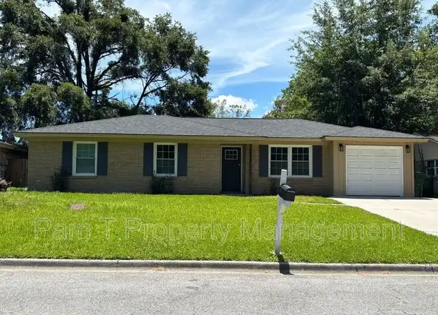Property at 229 Chatham St, Savannah, GA, 31406, 4 beds, 2.5 baths, [object Object]